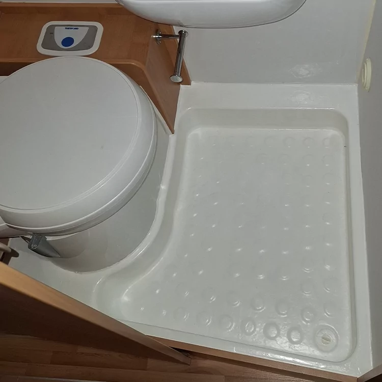 Duschwannen Instandsetzung - Membrapol 260 Camper